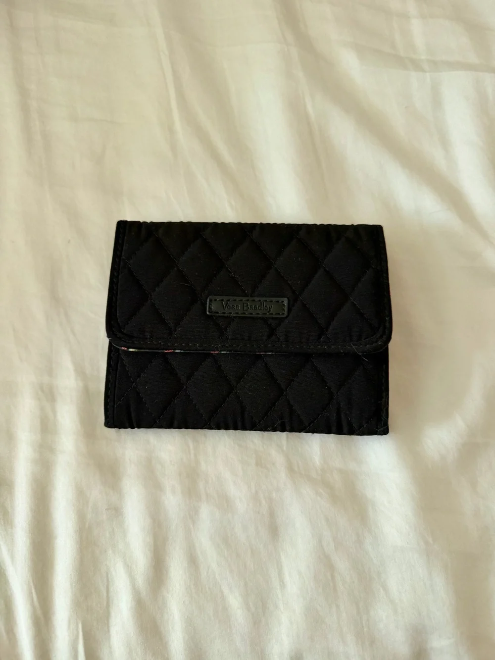 Vera Bradley RFID Trifold Wallet Black Quilted Floral Interior Coin Zip Wallet